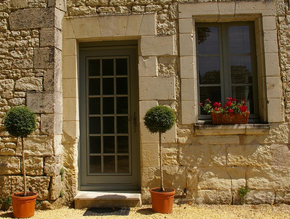 Villa L'Olivier Monts-sur-Guesnes Exterior foto