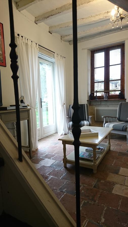 Villa L'Olivier Monts-sur-Guesnes Habitación foto